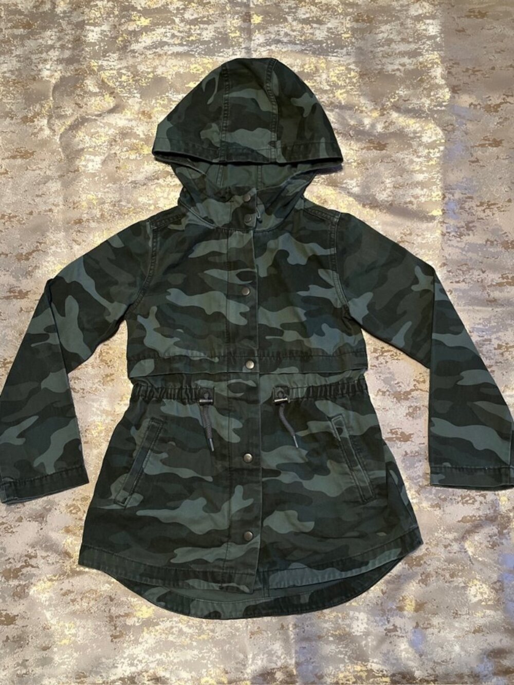Old Navy Camo Jacket Coat Girls MEDIUM 8 Drawstring Waist Hood Utility